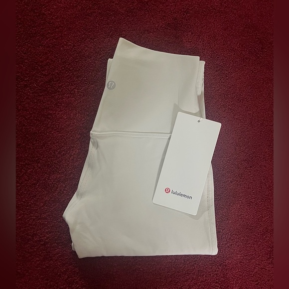 FEW LEFT*** NWT RARE Lululemon Align High-Rise Pants 25” in Bone size 4 - Picture 9 of 10